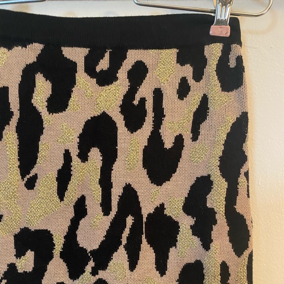 Fashion nova, knit high waist, pencil skirt new without tag - Picture 5 of 7